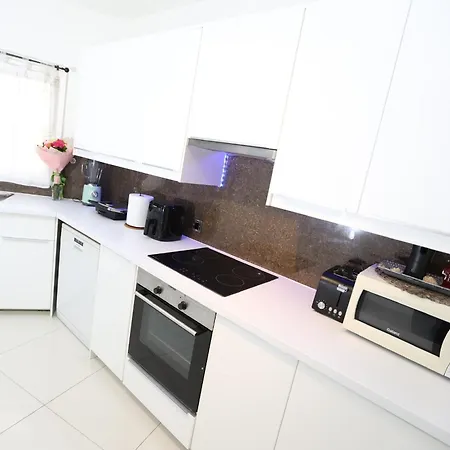Perfect Apartment *